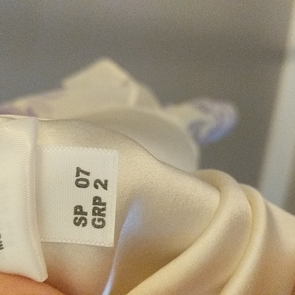 St. John couture silk two-piece set sleeveless blouse and a line pleated skirt. - Picture 8 of 16